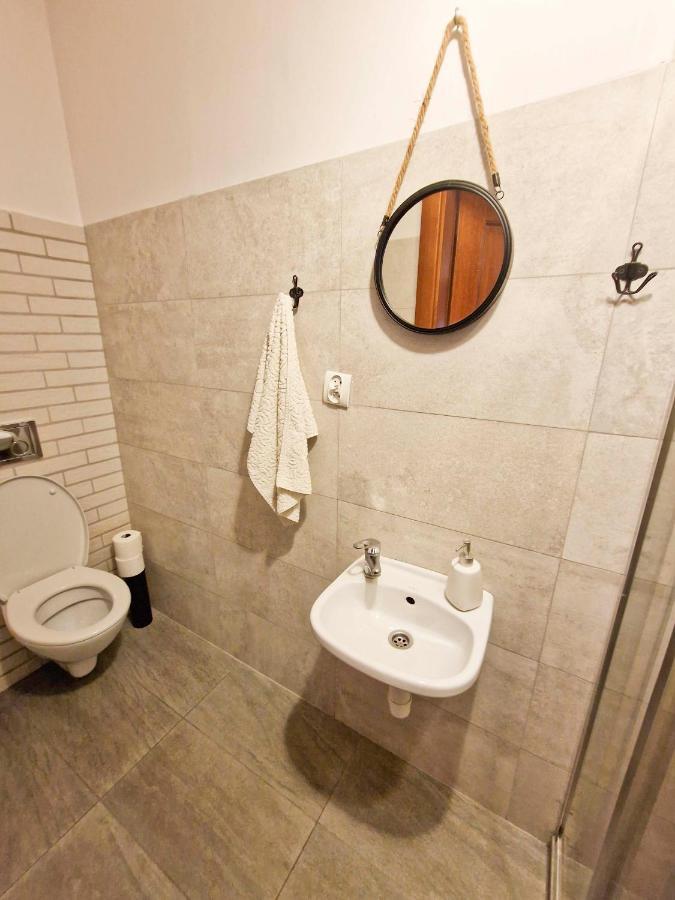 Zielona Przystan Hotel Manasterz Bagian luar foto