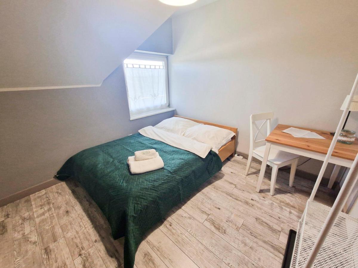 Zielona Przystan Hotel Manasterz Bagian luar foto
