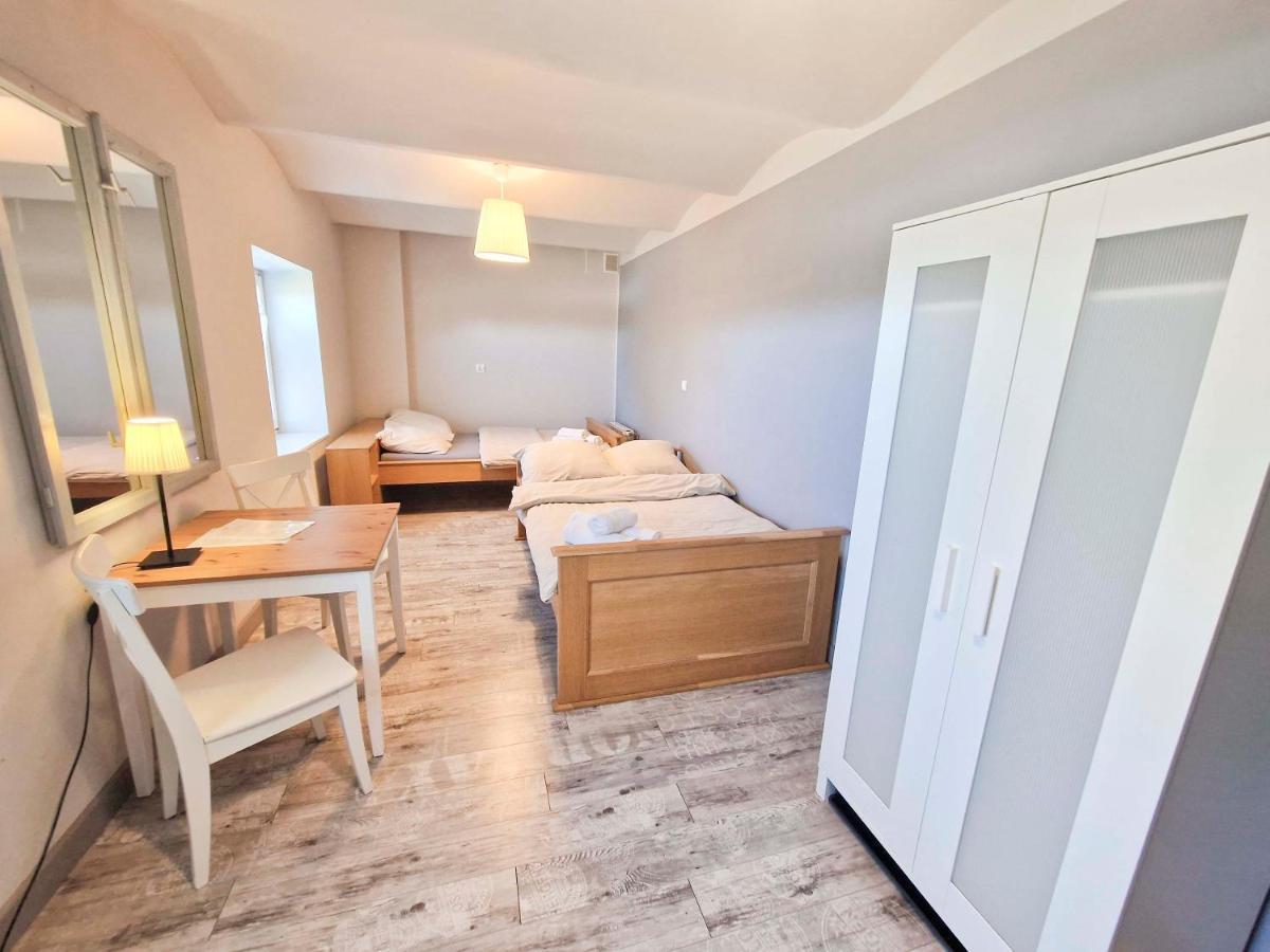 Zielona Przystan Hotel Manasterz Bagian luar foto