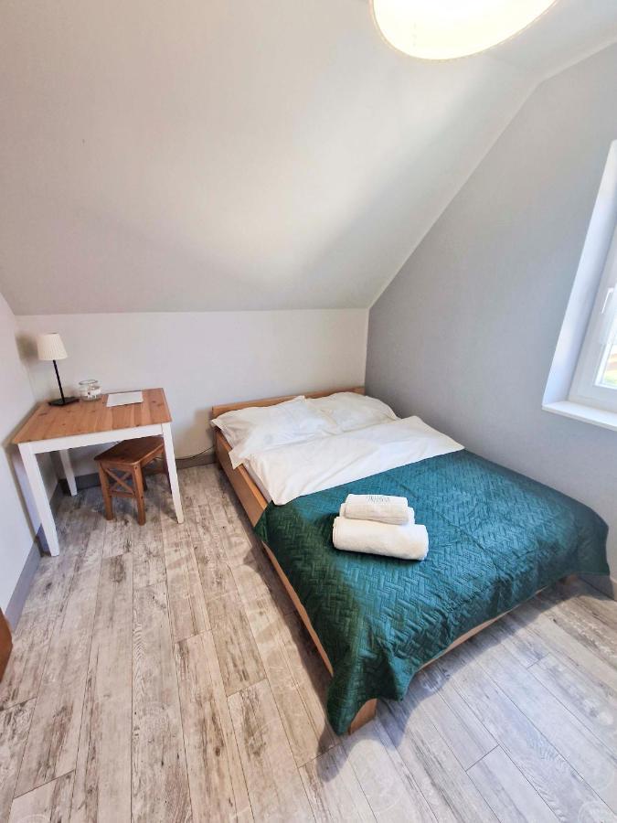 Zielona Przystan Hotel Manasterz Bagian luar foto