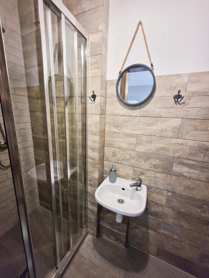 Zielona Przystan Hotel Manasterz Bagian luar foto
