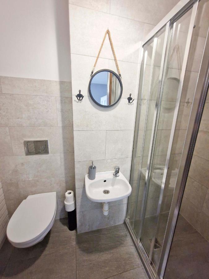 Zielona Przystan Hotel Manasterz Bagian luar foto