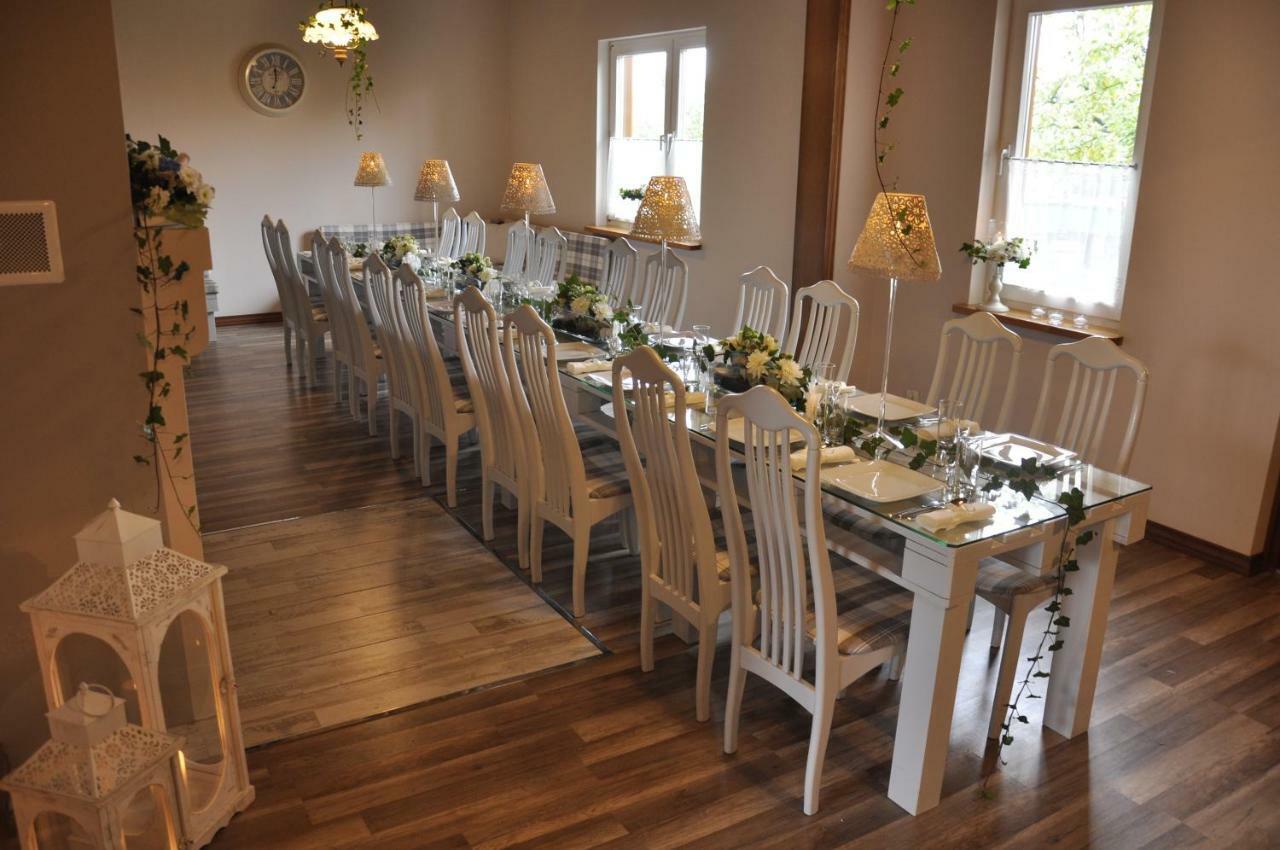 Zielona Przystan Hotel Manasterz Bagian luar foto